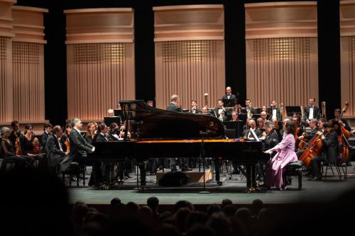 Le concert au Théâtre des Champs-Elysées sur YouTube